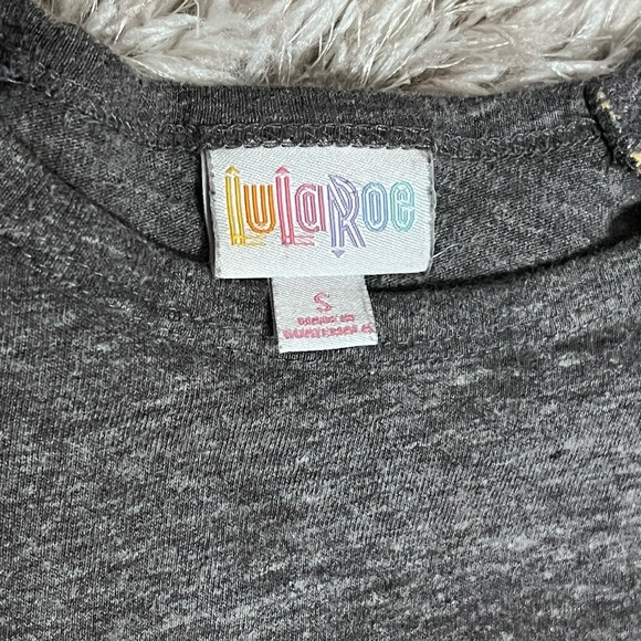 LuLaRoe Randy Raglan Tee Size Small - Picture 4 of 7